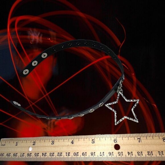 Silver Rhinestone Star l Black l Leather l Studded Necklace Choker l New - Picture 2 of 7
